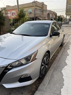 نيسان ألتيما